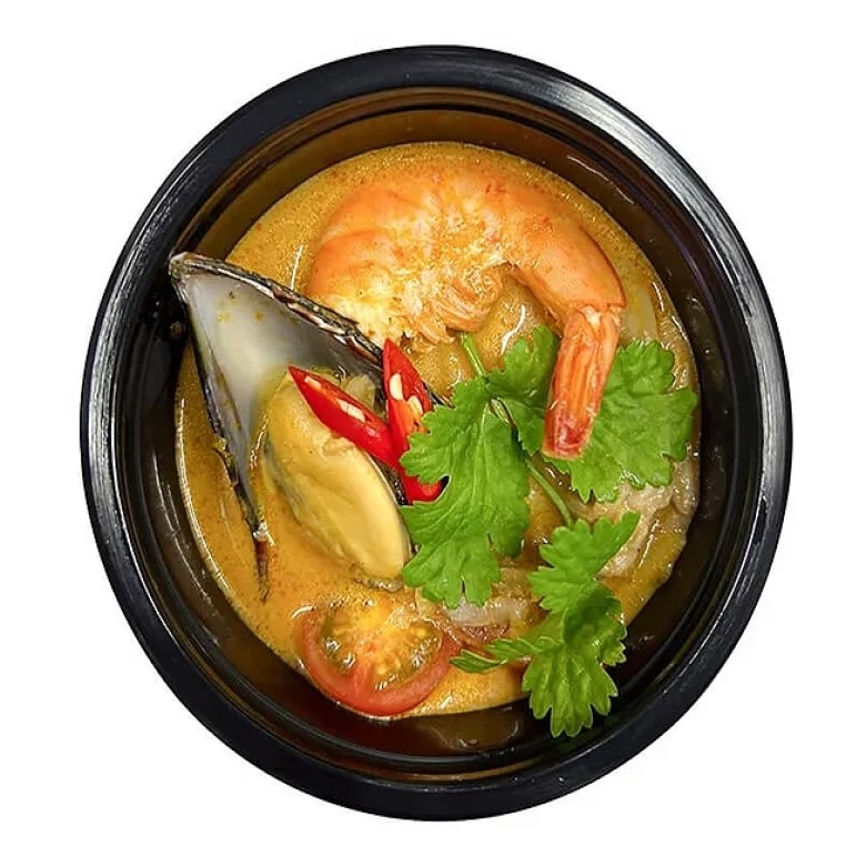 Том ям с курицей и креветкой